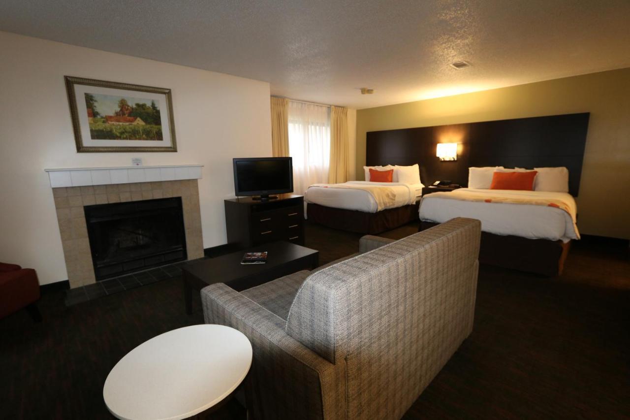Fairbridge Inn & Suites - Akron Copley Township - West الغرفة الصورة